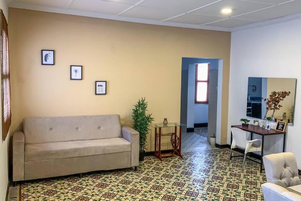 Apartamento Republican Corner 202 *